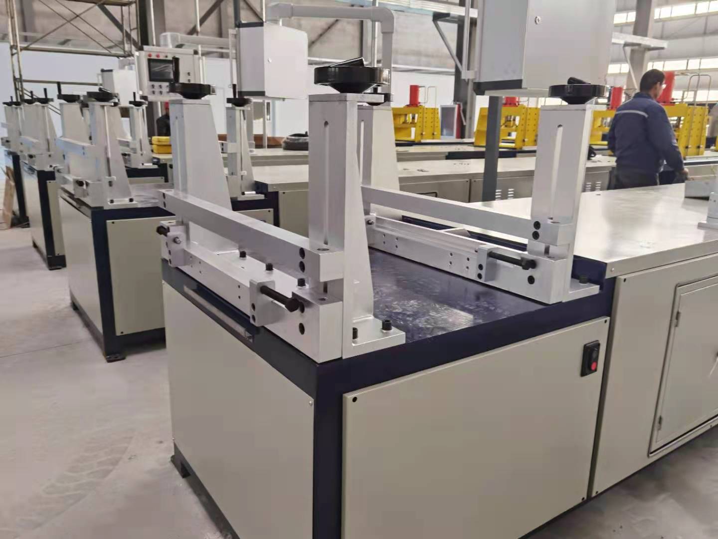 章丘市普集大眾門窗設(shè)備廠